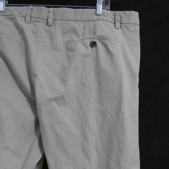 OLD NAVY - The Classic Khaki - Slim Fit | 42 x 32 | Beige Casual Slim Fit Pants - Picture 12 of 16